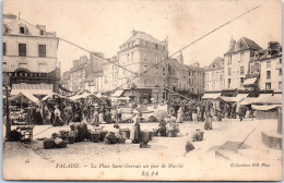 14 FALAISE - La Place Saint Gervais Un Jour De Marche. - Falaise