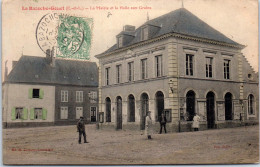 28 LA BAZOCHE GOUET - La Mairie Et La Halle Aux Grains  - Other & Unclassified