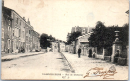 55 VAUCOULEURS - La Rue De Domremy. - Other & Unclassified