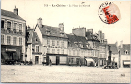 36 LA CHATRE - Une Partie De La Place Du Marche. - La Chatre