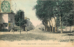   69   BELLEVILLE  SUR SAÔNE   LA PLACE AUX  PAILLES ET LA GRANDE RUE - Belleville Sur Saone
