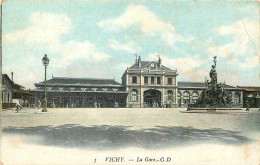  03   VICHY    LA GARE  - Vichy