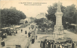  56   SAINTE ANNE D'AURAY   LA FONTAINE MIRACULEUSE  PELERINS SE LAVANT A LA PISCINE - Sainte Anne D'Auray