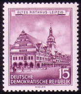 493 Historische Bauwerke 15 Pf Altes Rathaus ** - Unused Stamps