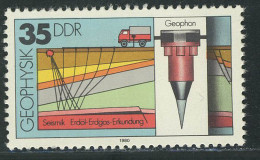 2559 Geophysik 35 Pf Seismik ** - Unused Stamps