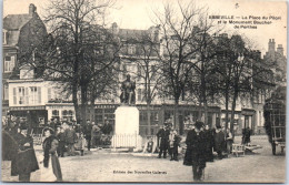 80 ABBEVILLE - La Place Du Pilori  - Abbeville