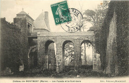  51  CHATEAU DE MONTMORT  LES FOSSES ET LE PONT LEVIS - Montmort Lucy