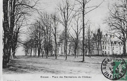 Ecouen. La Place Des Récréations Du Chateau. - Ecouen