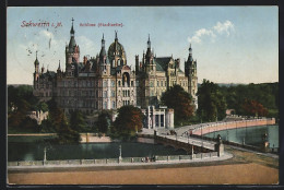 AK Schwerin / Mecklenburg, Das Schloss Mit Brücke  - Schwerin