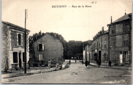 55 REVIGNY - La Rue De La Gare. - Revigny Sur Ornain