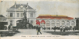  03   VICHY    LA GARE ET LA STATUE DEESSE DES EAUX - Vichy