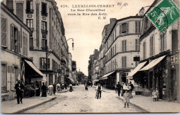 92 LEVALLOIS PERRET - Rue Chevallier Vers La Rue Des Arts. - Levallois Perret