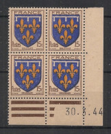 FRANCE - 1944 - N°YT. 604 - Blason D'Orléanais - Bloc De 4 Coin Daté - Neuf Luxe ** / MNH / Postfrisch - 1940-1949