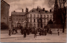 36 CHATEAUROUX - La Manufacture Des Tabacs (sortie Ouvriers) - Chateauroux