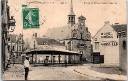 28 MAINTENON - La Place Et L'eglise St Pierre. - Maintenon