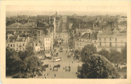   76 -  LE HAVRE - JARDIN DE L'HOTEL DE VILLE ET RUE DE PARIS - Combaz