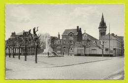 59 FOURNES En WEPPES Vers Lille Place Du Monument E. Delaplace édit LILLE PUB RICARD Sur Mur Et Cramoisay Champlure - Lille