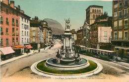 38 - GRENOBLE -  LA PLACE NOTRE DAME - MONUMENT DU CENTENAIRE - Grenoble