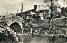 42 -  SAINT DENIS SUR COISE - LE VILLAGE VU DU PONT - Montbrison