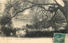 06 - MENTON - A TRAVERS LES OLIVIERS - Menton