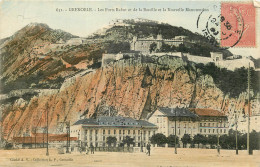 38 - GRENOBLE -  LES FORTS RABOT ET DE L.A BASTILLE ET LA NOUVELLE MANUTENTION - Grenoble