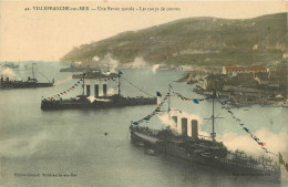 06 - VILLEFRANCHE SUR MER - UNE REVUE NAVALE - LES COUPS DE CANON - Villefranche-sur-Mer