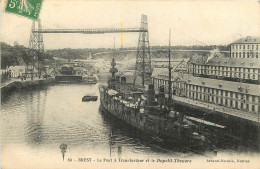 29 - BREST - LE PONT A TRANSBORDEUR ET LE DUPETIT-THOUARS - Brest