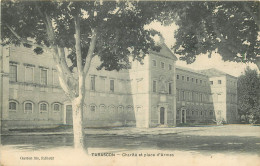 13 - TARASCON - CHARITE ET PLACE D'ARMES - Tarascon