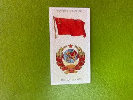 Player's Cigarettes Card National Flags And Arms - Soviet Union - Russia - Other & Unclassified