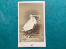 Cdv Enfant Dans Poussette Enfant 3 Roues Probablement Début De Siècle Photo Walerie Marseille - Altri & Non Classificati