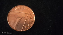 İNGİLTERE-2009   ONE  CENT    XF- - 1 Penny & 1 New Penny