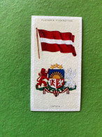 Player's Cigarettes Card National Flags And Arms - Latvia - Otros & Sin Clasificación