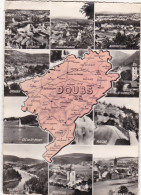 25. DOUBS. CPA. CARTE GEOGRAPHIQUE ET LES DIFFERENTS SITES TOURISTIQUES DU  DEPARTEMENT. ANNEE 1957 + TEXTE - Autres & Non Classés