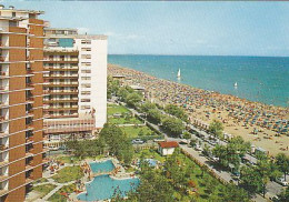 AK 216705 ITALY - Lignano Sabbiadoro - La Spiaggia - Andere & Zonder Classificatie