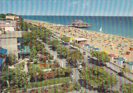 AK 216710 ITALY - Lignano Sabbiadoro - La Spiaggia - Andere & Zonder Classificatie