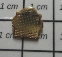 414A Pin's Pins / Beau Et Rare : INFORMATIQUE / BULL OU IBM ARBRE PRISONNIER D'UNE GRILLE Pas Bien ! LOGO HONEYWELL BULL - Informatik