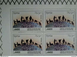 Syrie , Syrien , Syria 2023 New Issued International Volunteery Day, Block 4 , MNH** - Siria
