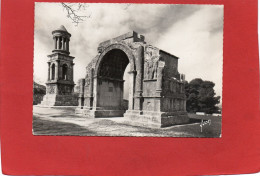 13-----SAINT-REMY-DE-PROVENCE---Plateau Des Antiques--Mausolée Et Arc De Triomphe---voir 2 Scans - Saint-Remy-de-Provence