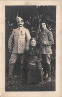 Militaria - Carte Photo - Soldat Du 115ème Régiment - Famille - Regimente