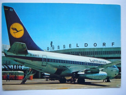 Avion / Airplane / LUFTHANSA / Boeing B 737-200 / Seen At Düsseldorf Airport / Aéroport / Flughafen - 1946-....: Ere Moderne