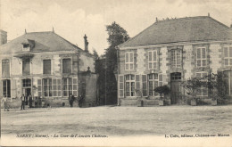 Sarry - La Cour De L'ancien Château - Other & Unclassified