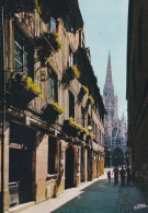 76, Rouen, Rue St Romain Avec Ses Maisons Anciennes Et L’Église St Maclou - Rouen