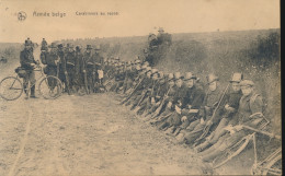 ARMEE BELGE. ==  CARABINIERS AU REPOS      2 SCANS - Other & Unclassified