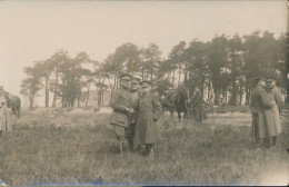 HET JAAR 1930. - BEZOEK KONING ALBERT BIJ OEFENING TE VELDE. FOTOKAART.     2 SCANS - Other & Unclassified