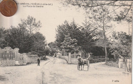 44 - Carte Postale Ancienne De  SAINT BREVIN L'OCEAN  Place Du Centre - Saint-Brevin-l'Océan