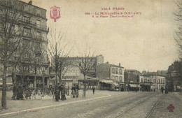 TOUT PARIS Le Métropolitain (XXe Arr) A La Place Martin Nadaud Animée RV - Arrondissement: 20