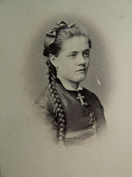 Photo Cdv Barthélemy à Nancy - Jeune Fille à La Longue Tresse, Circa 1870-75 L432 - Alte (vor 1900)