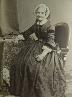 Photo Cdv A. Bertand à Paris - Vieille Femme, Coiffe, Second Empire, Circa 1865 L436 - Antiche (ante 1900)