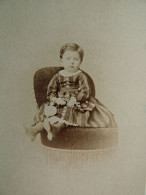 Photo Cdv Alexandre Fatalot, Lyon - Petit Garçon Avec Une Poupée, Second Empire, Circa 1865 L432 - Alte (vor 1900)