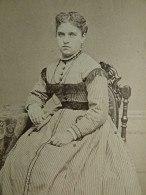 Photo Cdv Feulard, Le Hâvre -  Jeune Femme, Second Empire, Circa 1865 L432 - Alte (vor 1900)